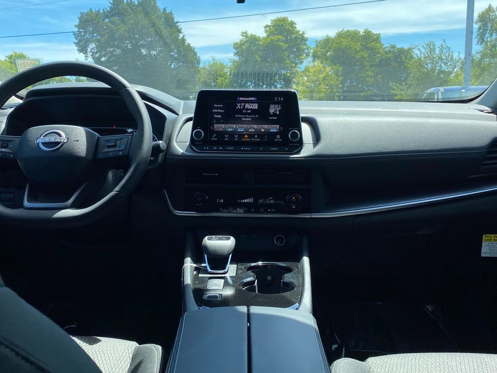 New 2026 Nissan Rogue SV image 18