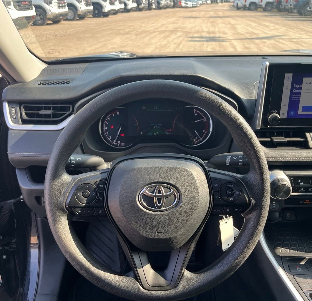 Used 2024 Toyota RAV4 LE image 21
