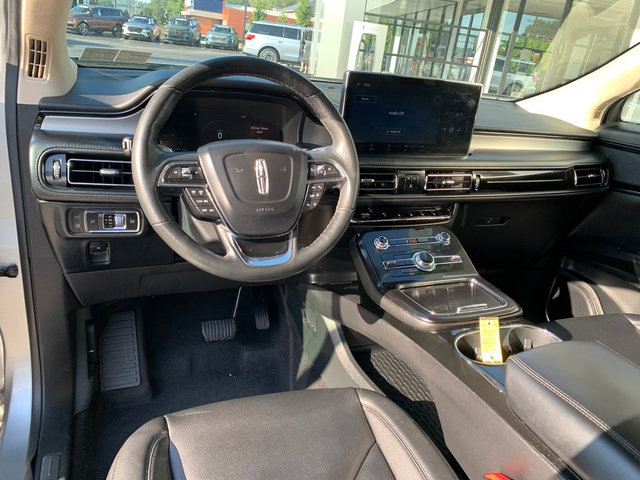Used 2022 Lincoln Nautilus AWD image 20