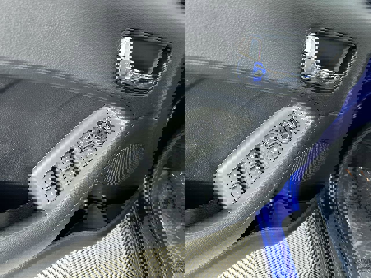 Used 2017 Kia Forte EX image 16