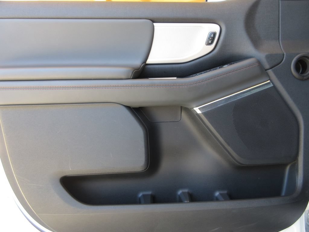 Certified 2025 Ford Expedition Max Active RWD image 9