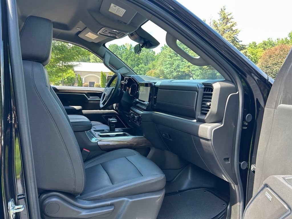 Used 2025 Chevrolet Silverado 1500 RST w/ All Star Edition Plus RWD image 43