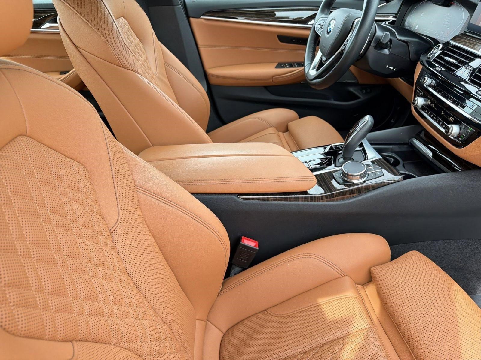 Certified 2023 BMW 530i w/ Premium Package image 31