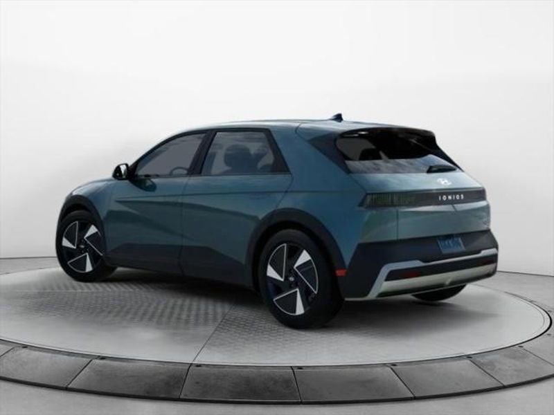New 2026 Hyundai Ioniq 5 SEL image 5