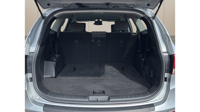 Used 2018 Hyundai Santa Fe SE image 9