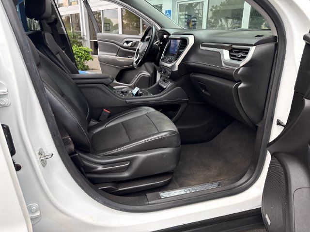 Certified 2023 GMC Acadia SLT FWD image 32
