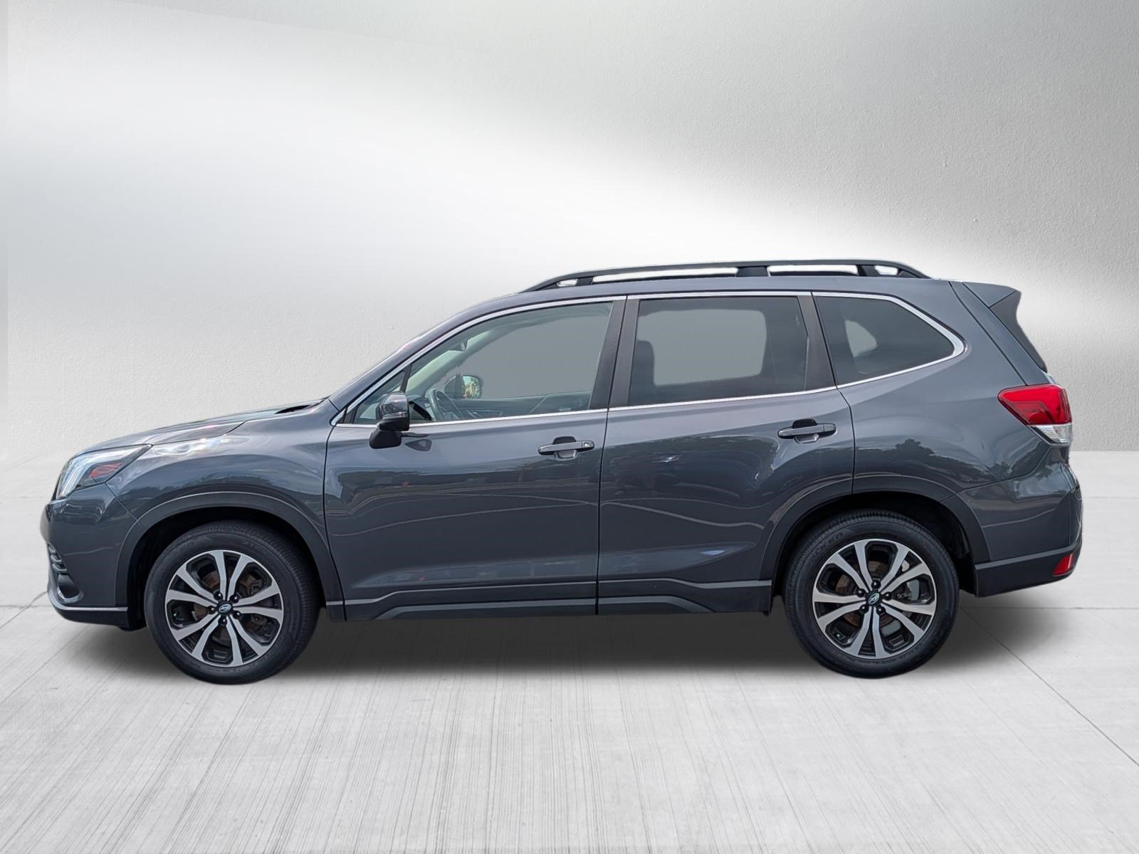 Used 2023 Subaru Forester Limited AWD/4WD image 4