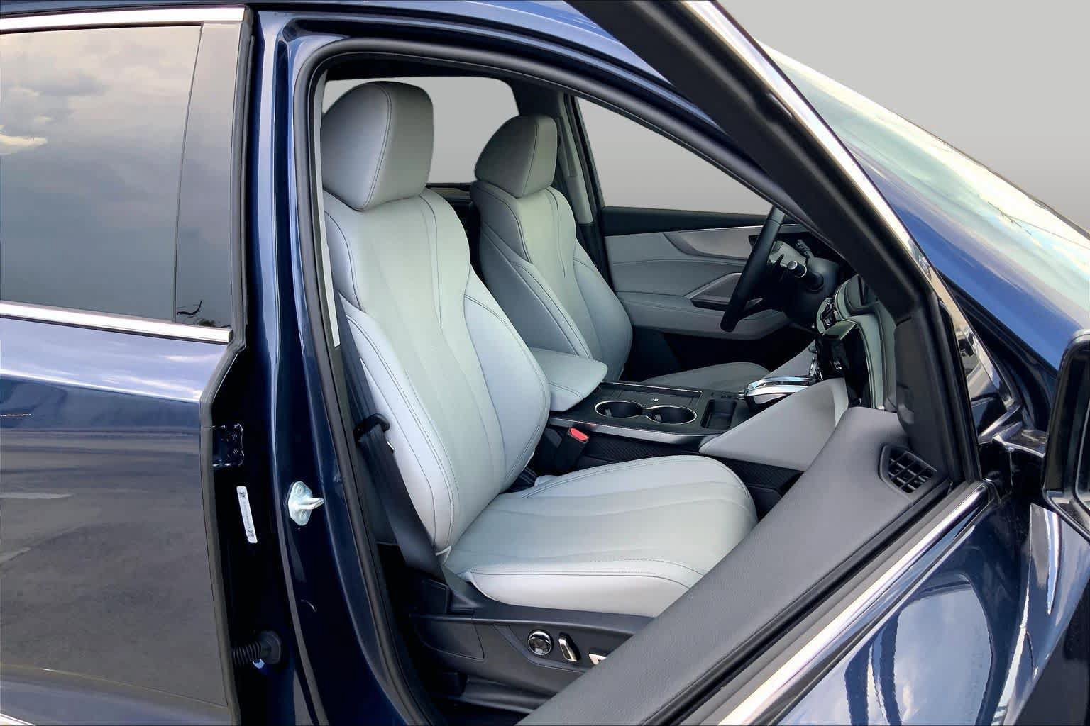 Used 2026 Acura MDX w/ Technology Package FWD image 9
