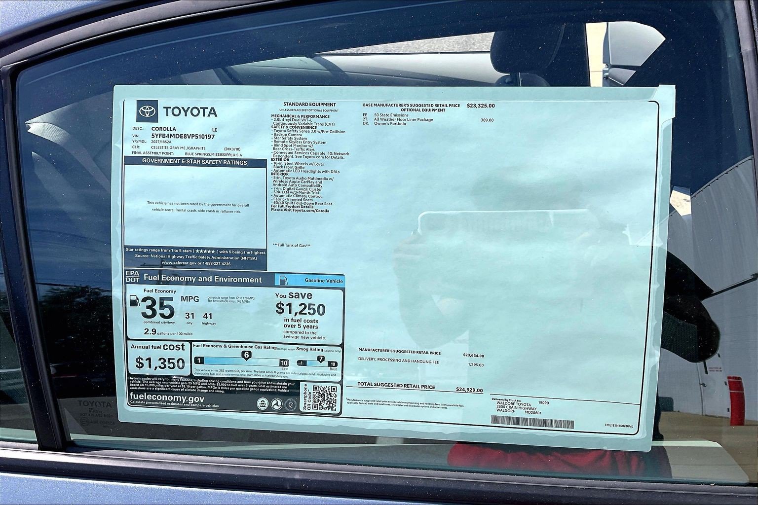 New 2027 Toyota Corolla LE FWD image 18