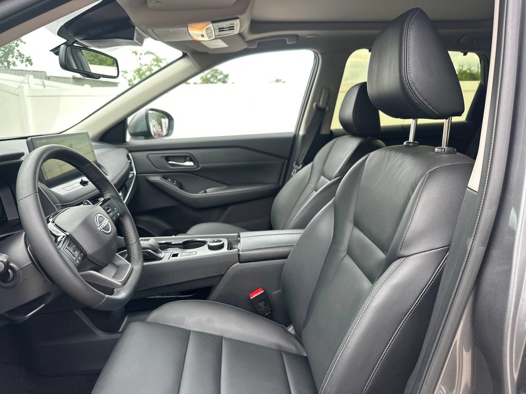 Used 2025 Nissan Rogue SL w/ SL Premium Package AWD/4WD image 45