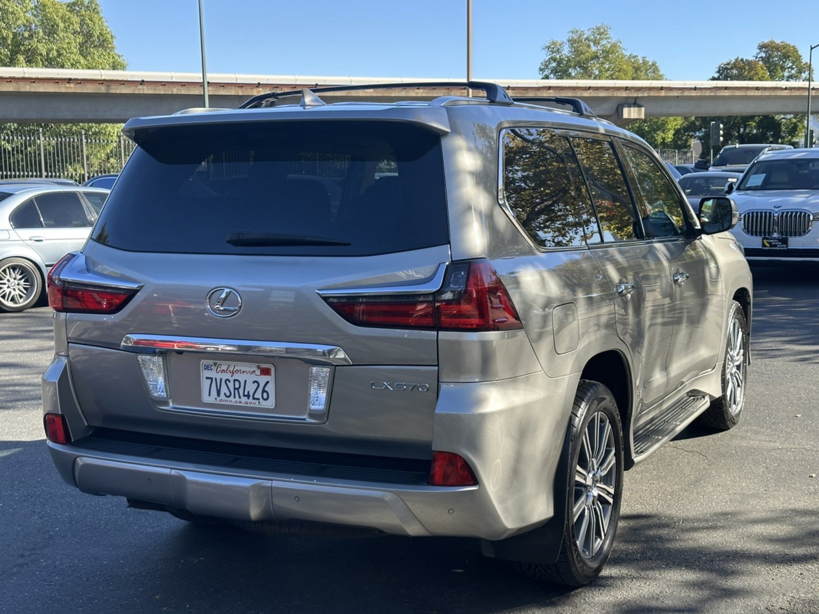 Used 2017 Lexus LX 570 4WD image 9