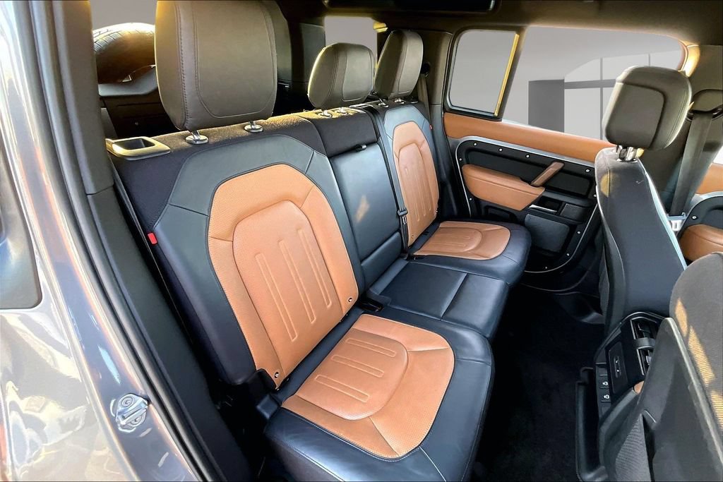 Certified 2023 Land Rover Defender 110 X AWD/4WD image 23
