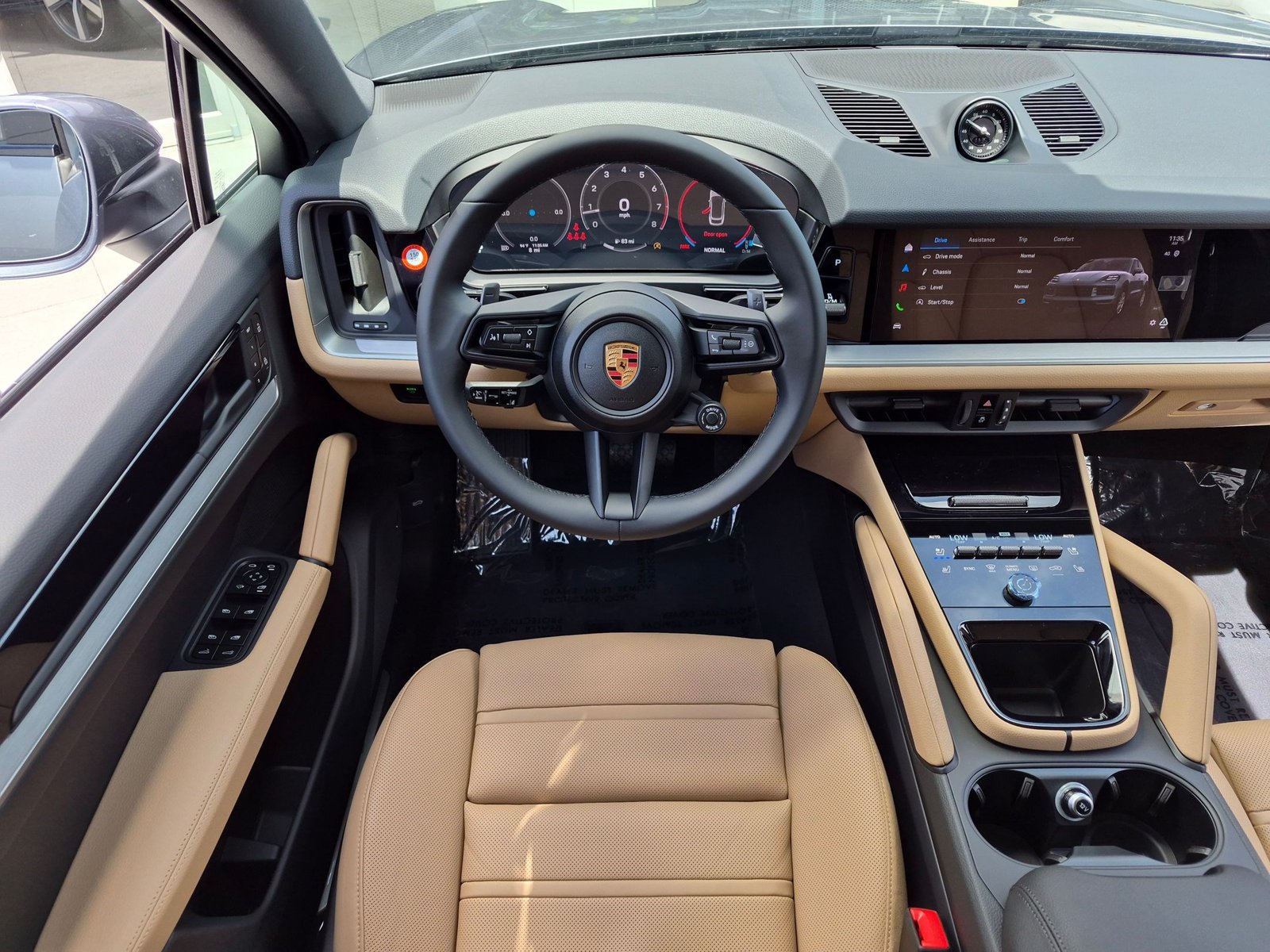 New 2026 Porsche Cayenne Coupe AWD/4WD image 16