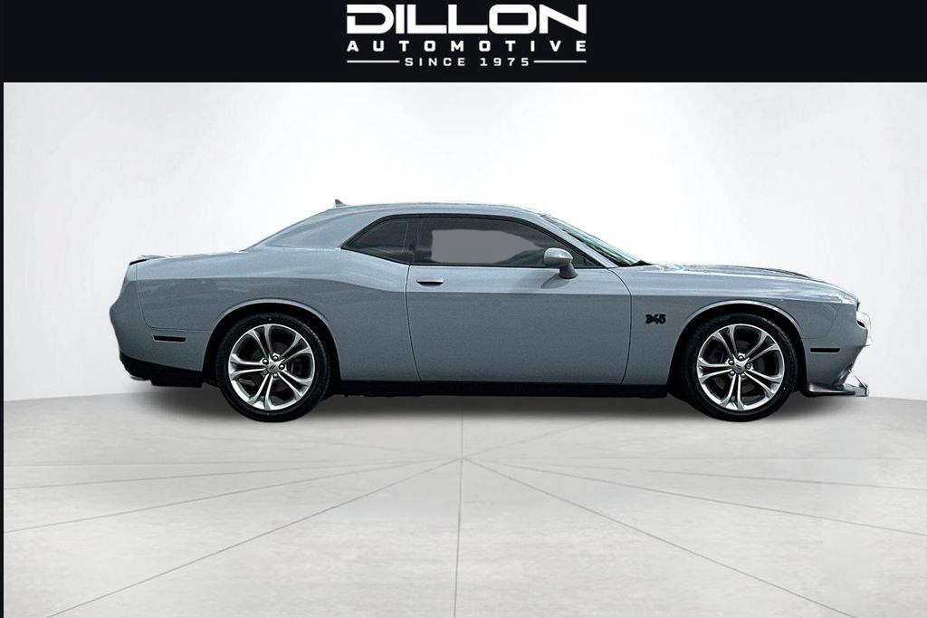 Used 2020 Dodge Challenger R/T RWD image 3