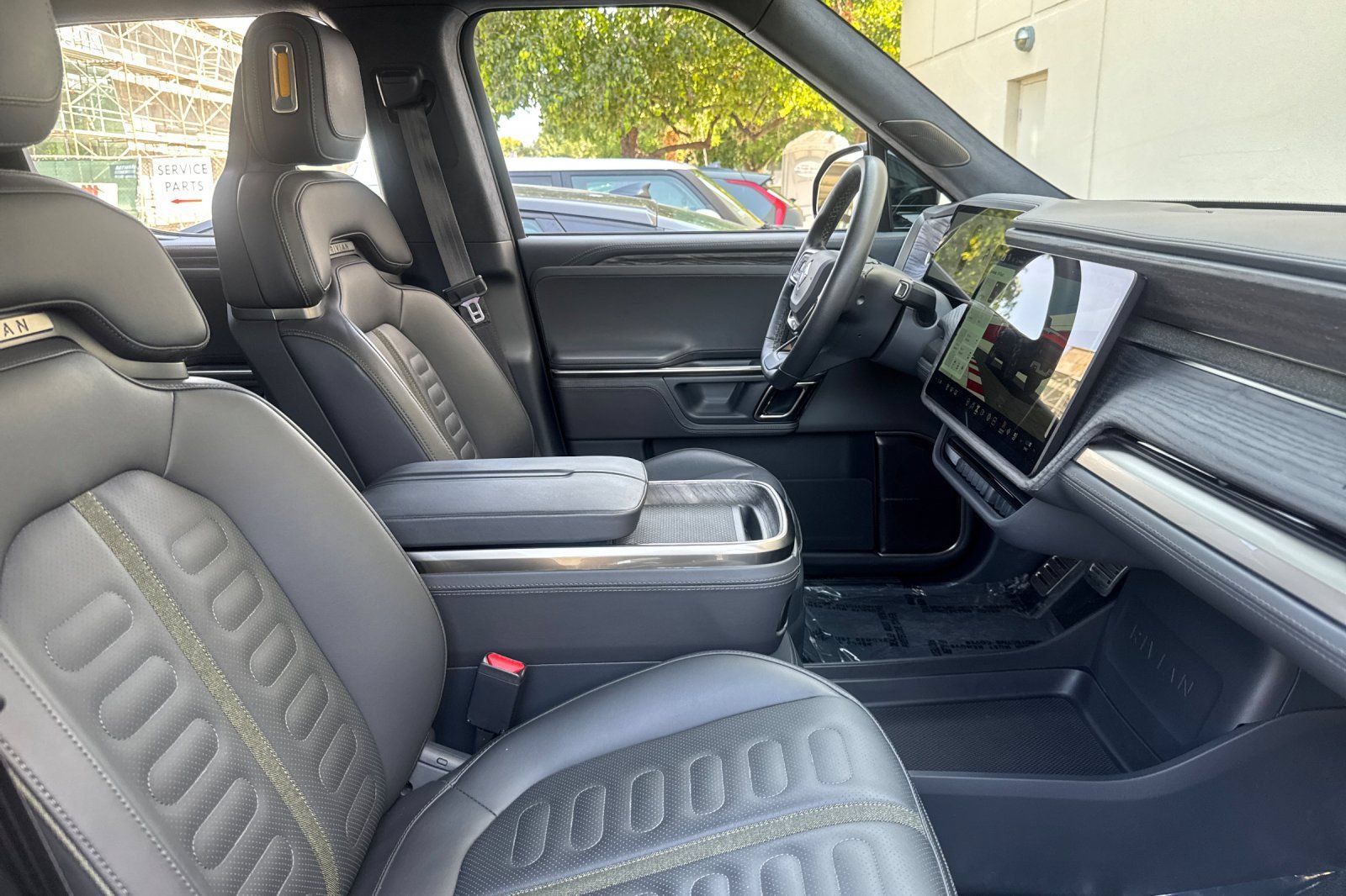 Used 2022 Rivian R1T Adventure Quad AWD/4WD image 15