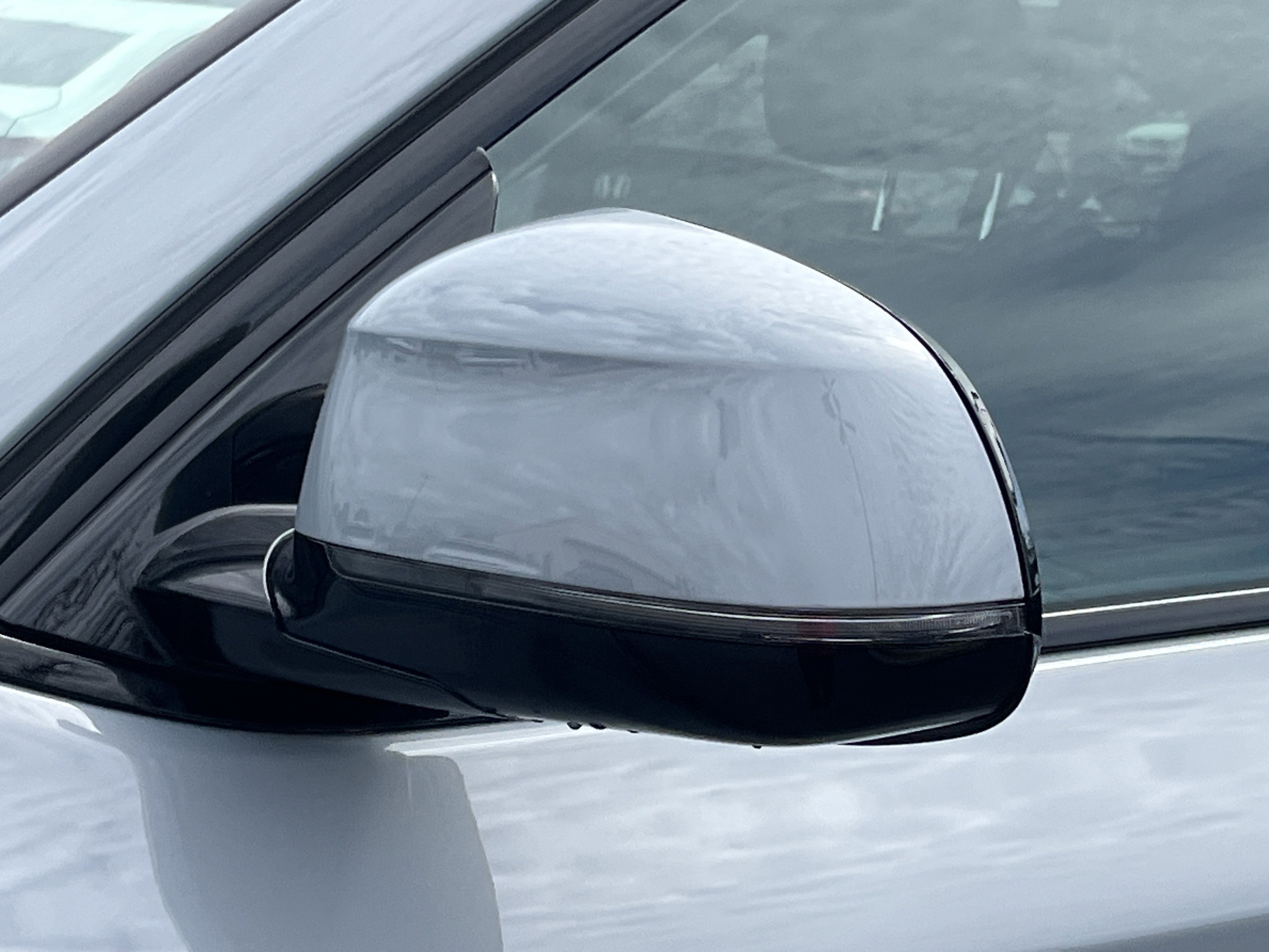 Used 2025 BMW X4 xDrive30i image 34