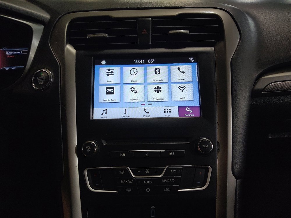 Used 2018 Ford Fusion SE w/ Fusion SE Technology Package image 25