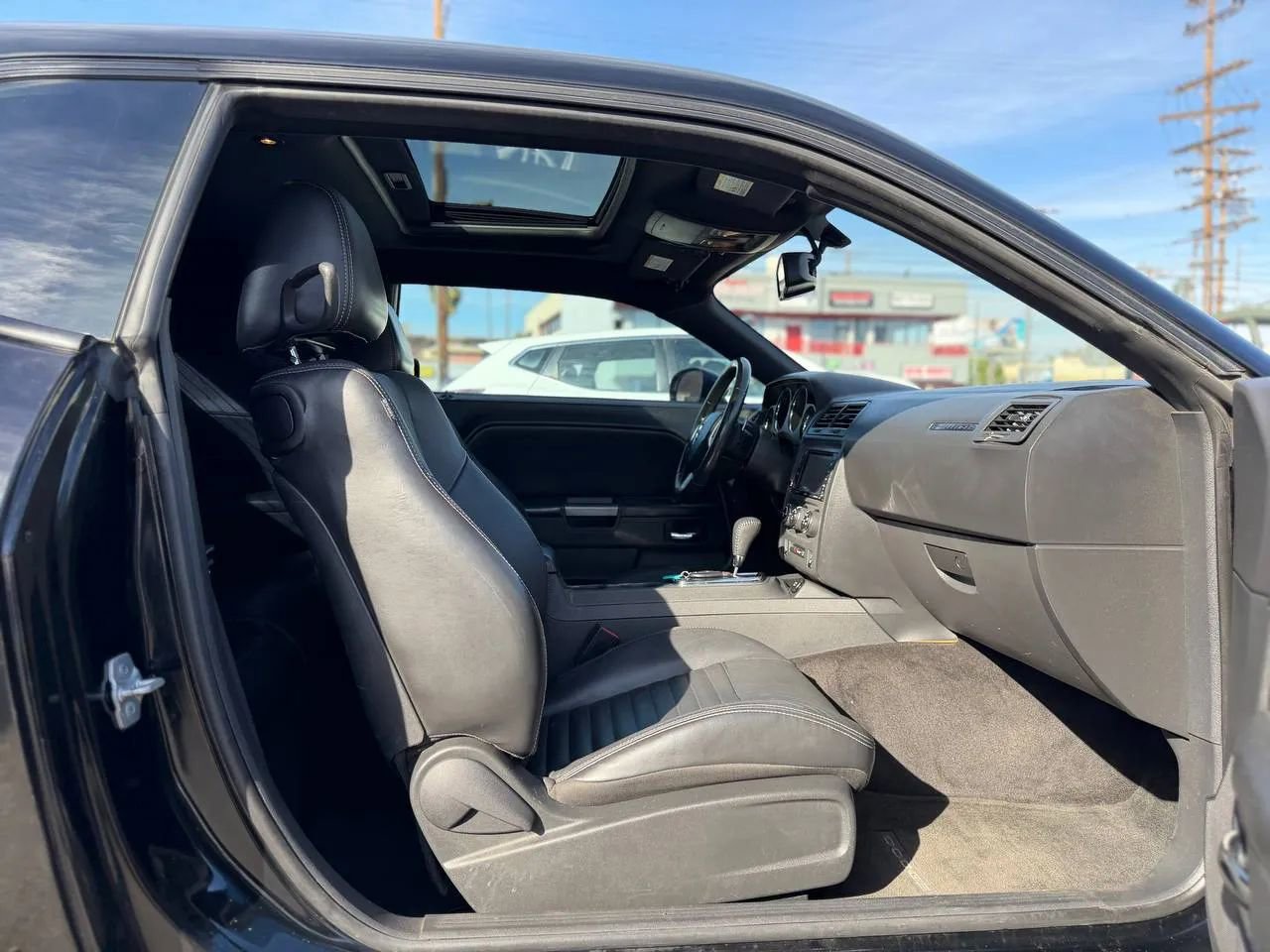 Used 2012 Dodge Challenger R/T Plus image 27