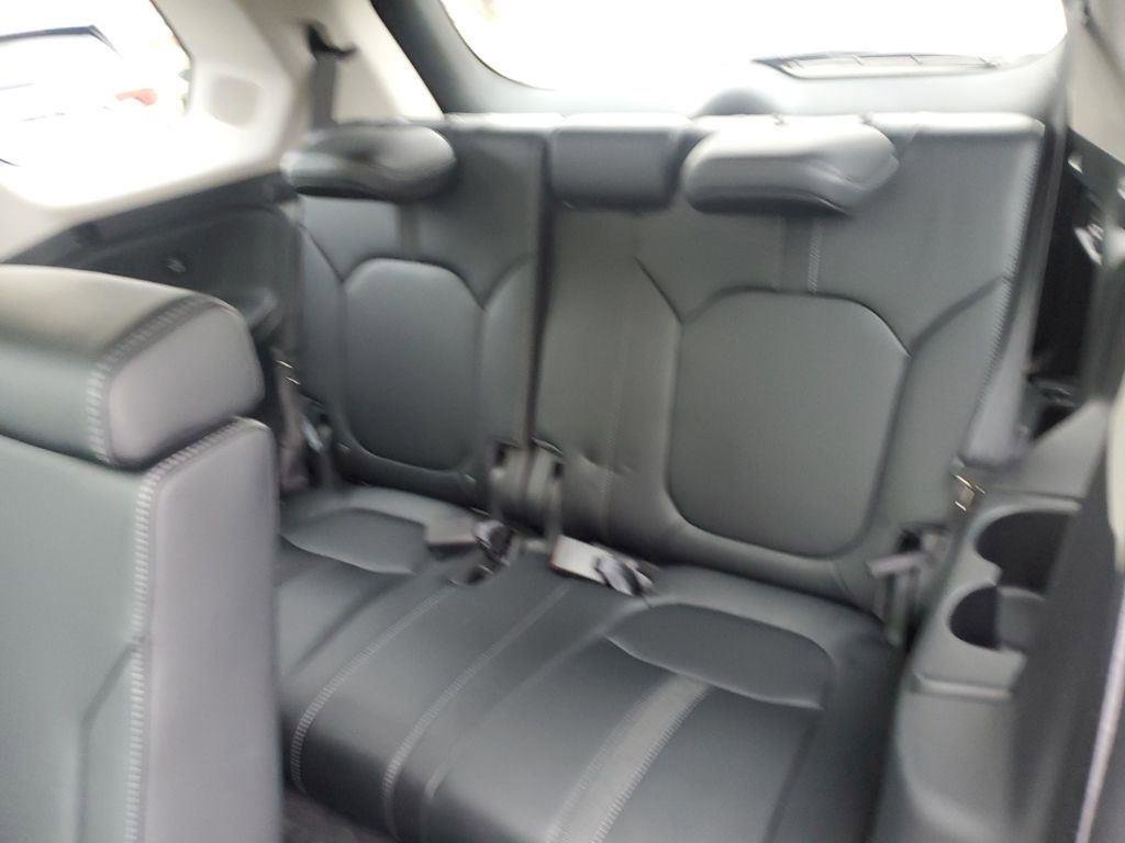 Used 2023 Honda Pilot Touring image 29