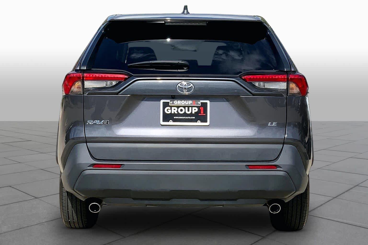 Used 2024 Toyota RAV4 LE FWD image 5