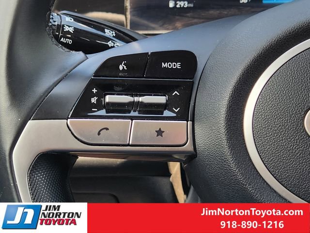 Used 2025 Hyundai Elantra SEL FWD image 28