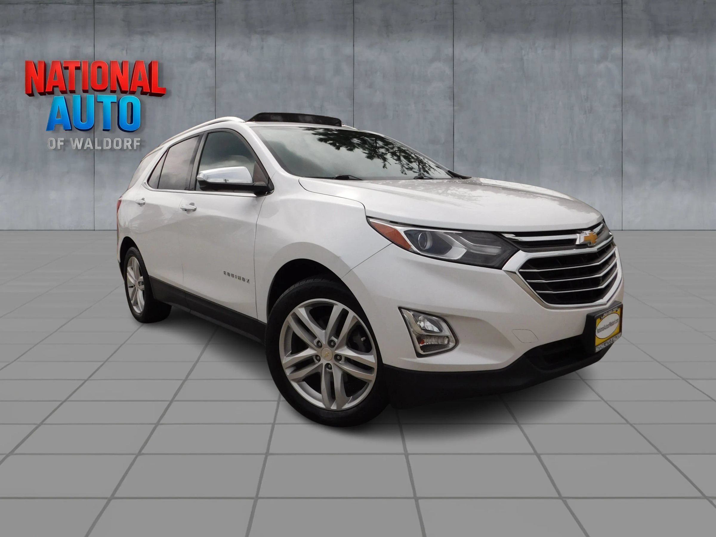 Used 2020 Chevrolet Equinox Premier FWD image 1