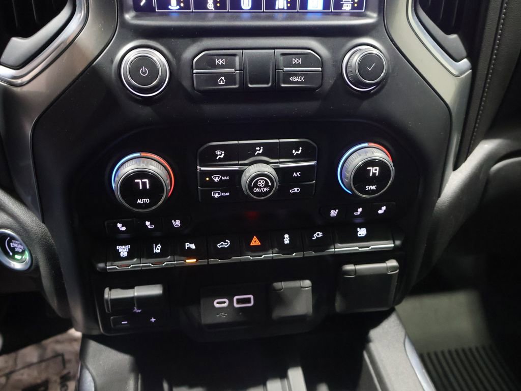 Used 2020 Chevrolet Silverado 3500 LTZ w/ LTZ Premium Package image 30