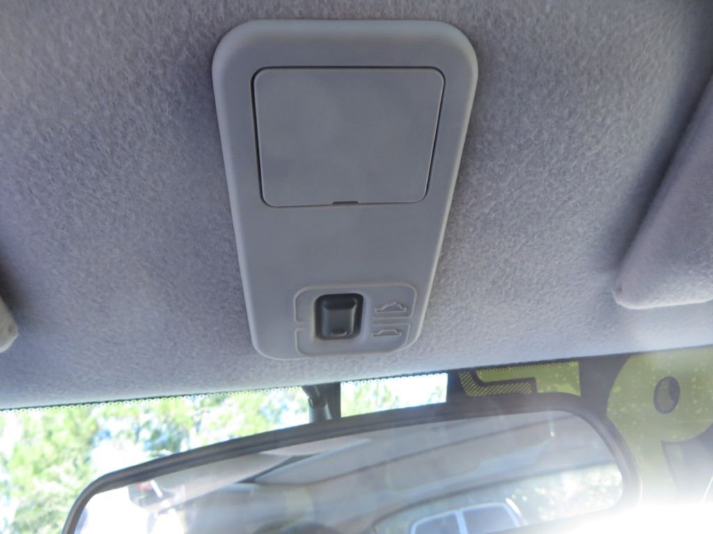 Used 1997 Dodge Avenger image 16