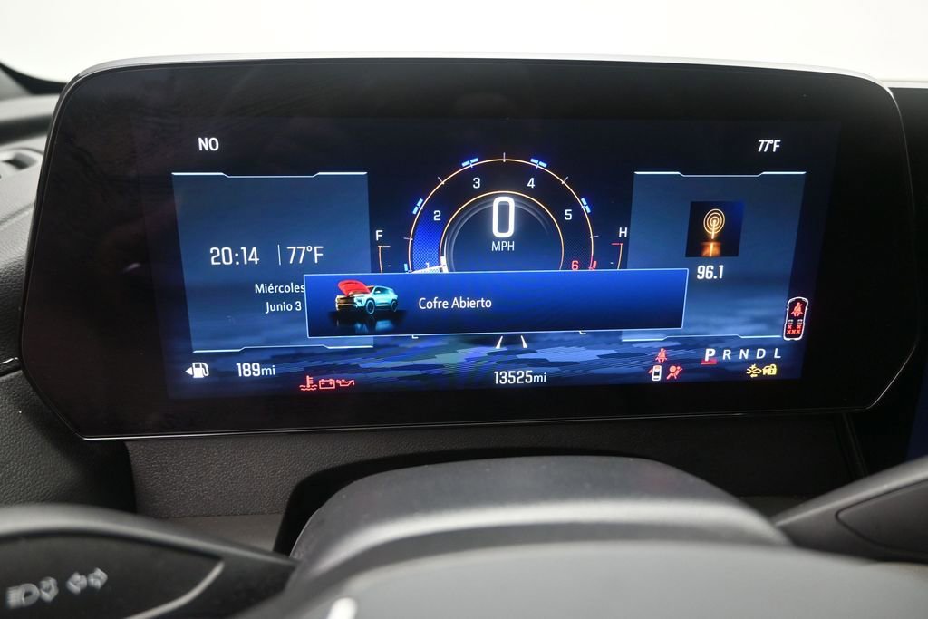 Used 2025 Chevrolet Traverse LT FWD image 10