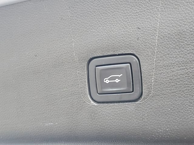 Certified 2021 Chevrolet Traverse LT w/ LT Premium Package FWD image 8