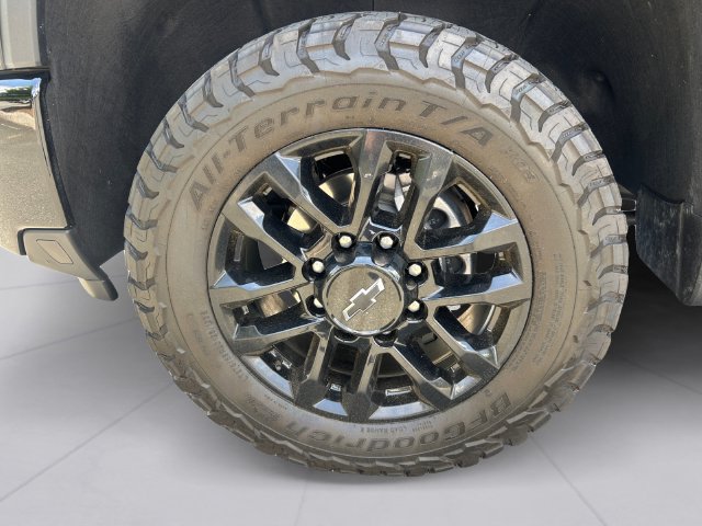 Used 2025 Chevrolet Silverado 2500 LTZ w/ Trail Boss Package AWD/4WD image 9