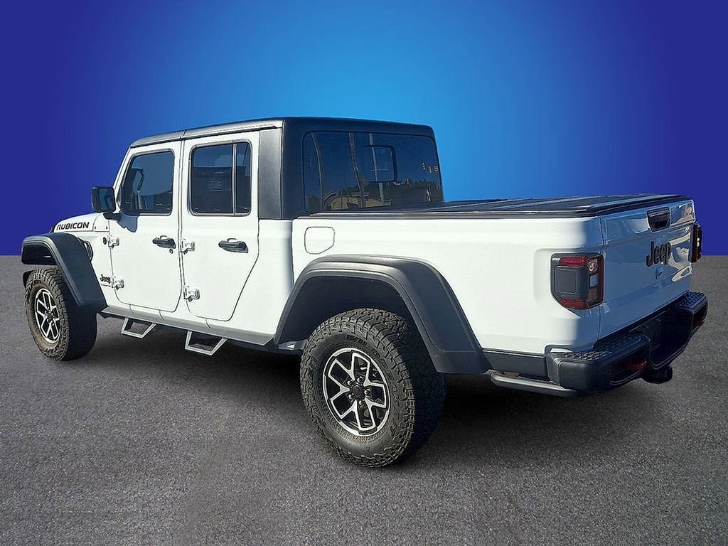 Used 2024 Jeep Gladiator Rubicon image 6