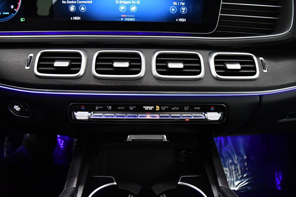 Used 2023 Mercedes-Benz GLS 580 4MATIC image 14