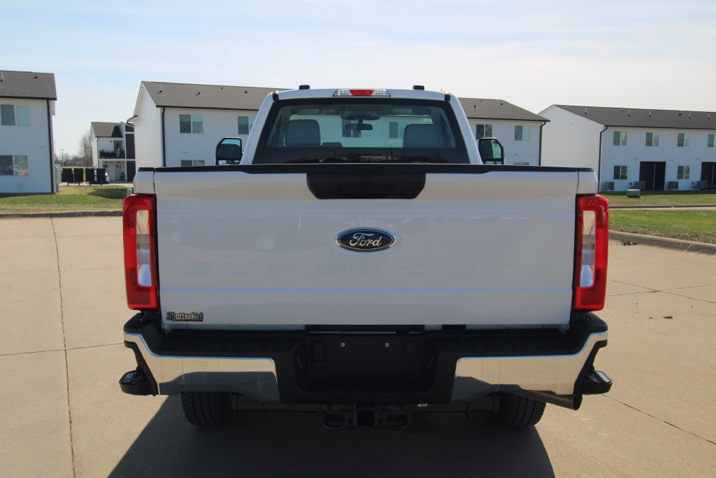 New 2026 Ford F350 XL w/ FX4 Off-Road Package AWD/4WD image 12