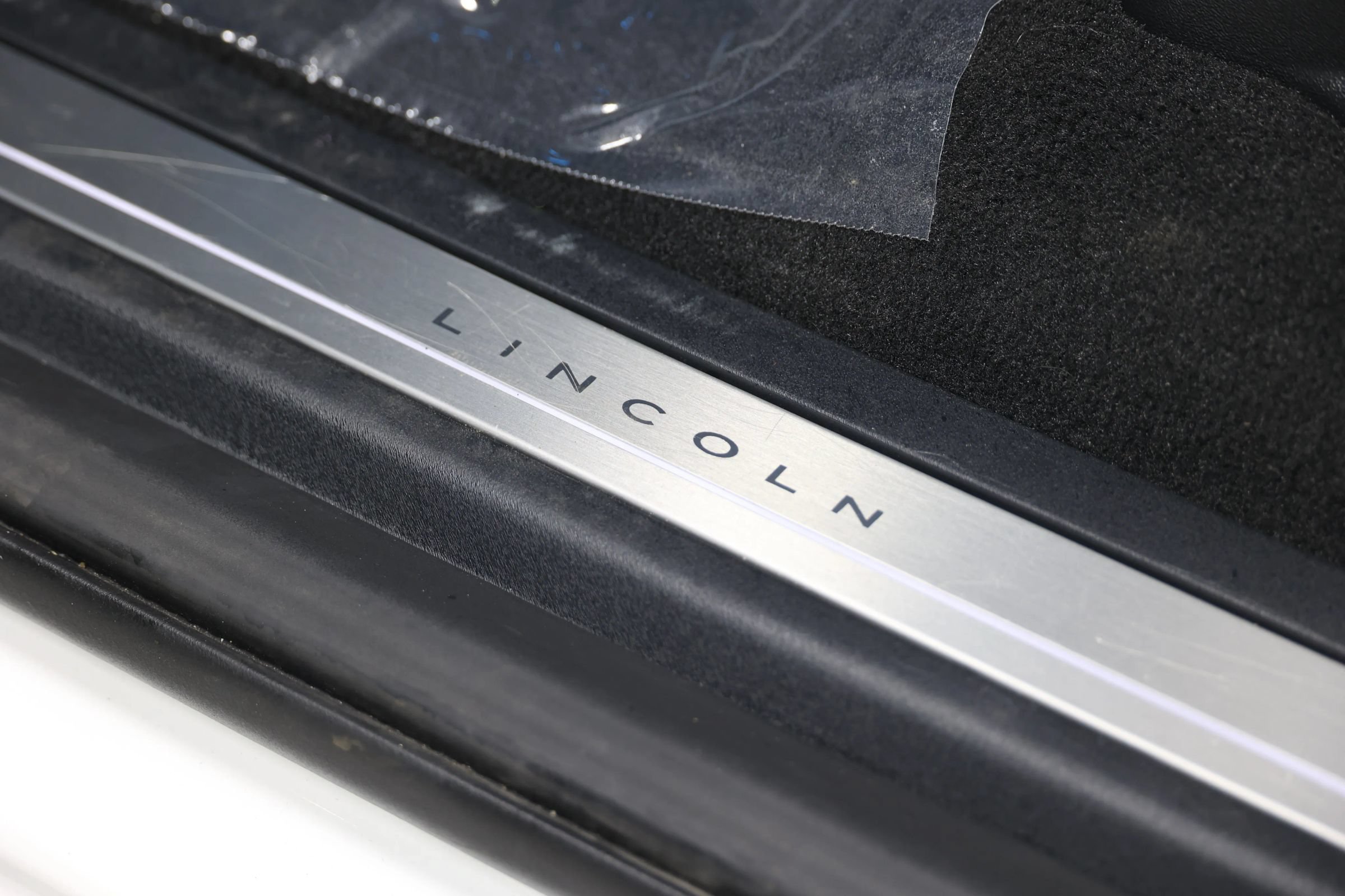 Used 2025 Lincoln Navigator Reserve AWD/4WD image 16