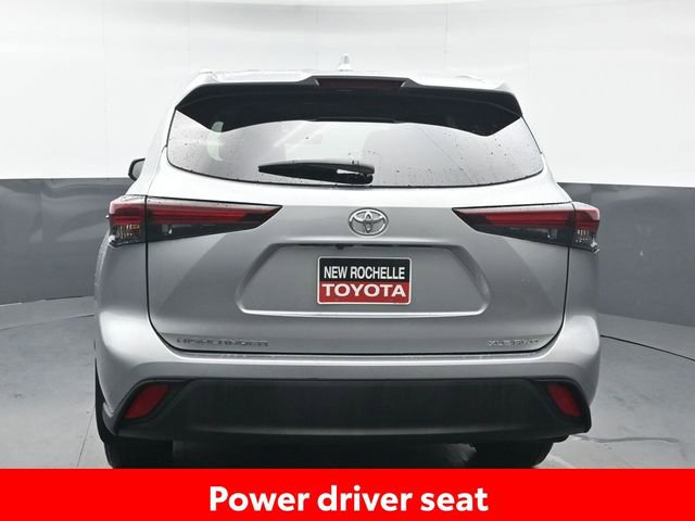 Certified 2024 Toyota Highlander XLE image 5