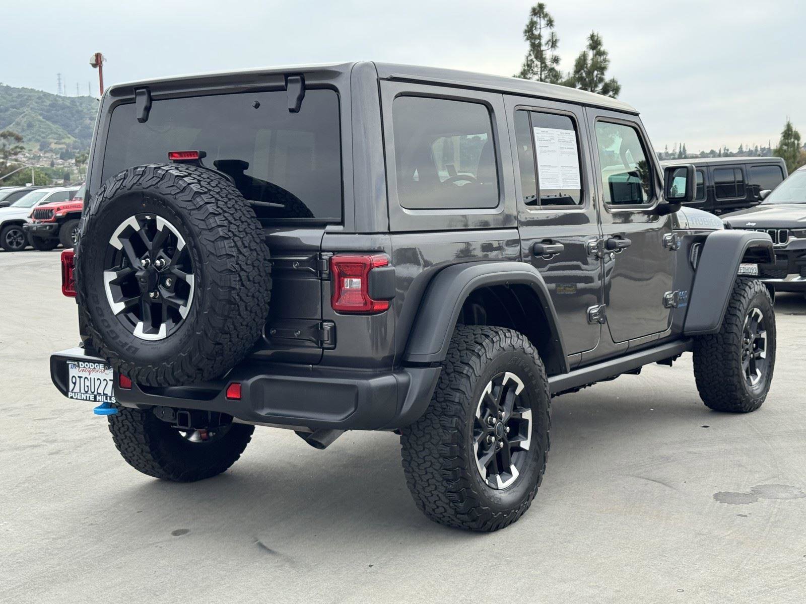 Certified 2025 Jeep Wrangler Unlimited Rubicon 4xe w/ Convenience Group image 7
