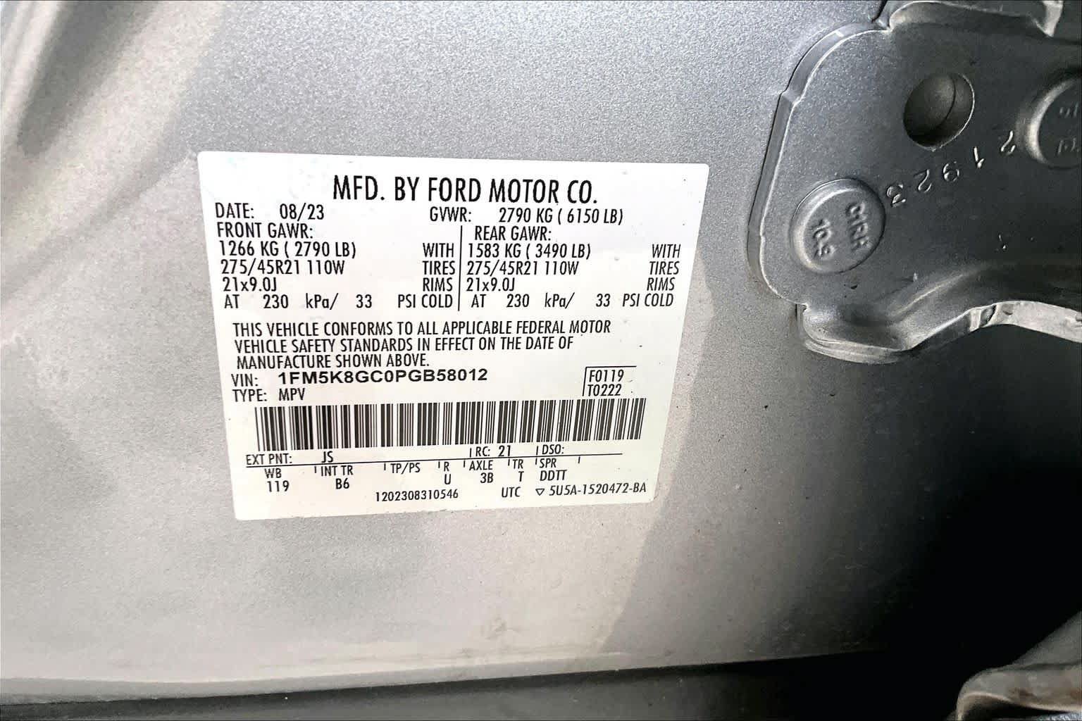 Used 2023 Ford Explorer ST w/ Equipment Group 401A AWD/4WD image 32