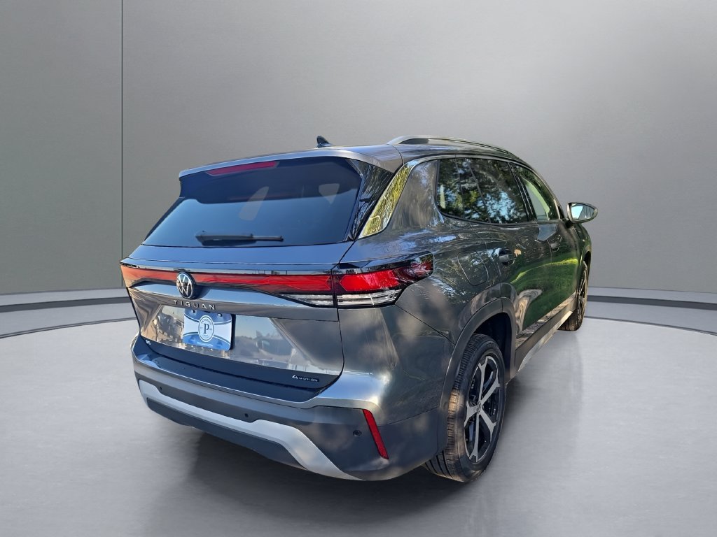 New 2026 Volkswagen Tiguan SE AWD/4WD image 7