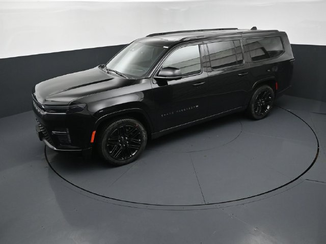 New 2026 Jeep Grand Wagoneer L Limited AWD/4WD image 14