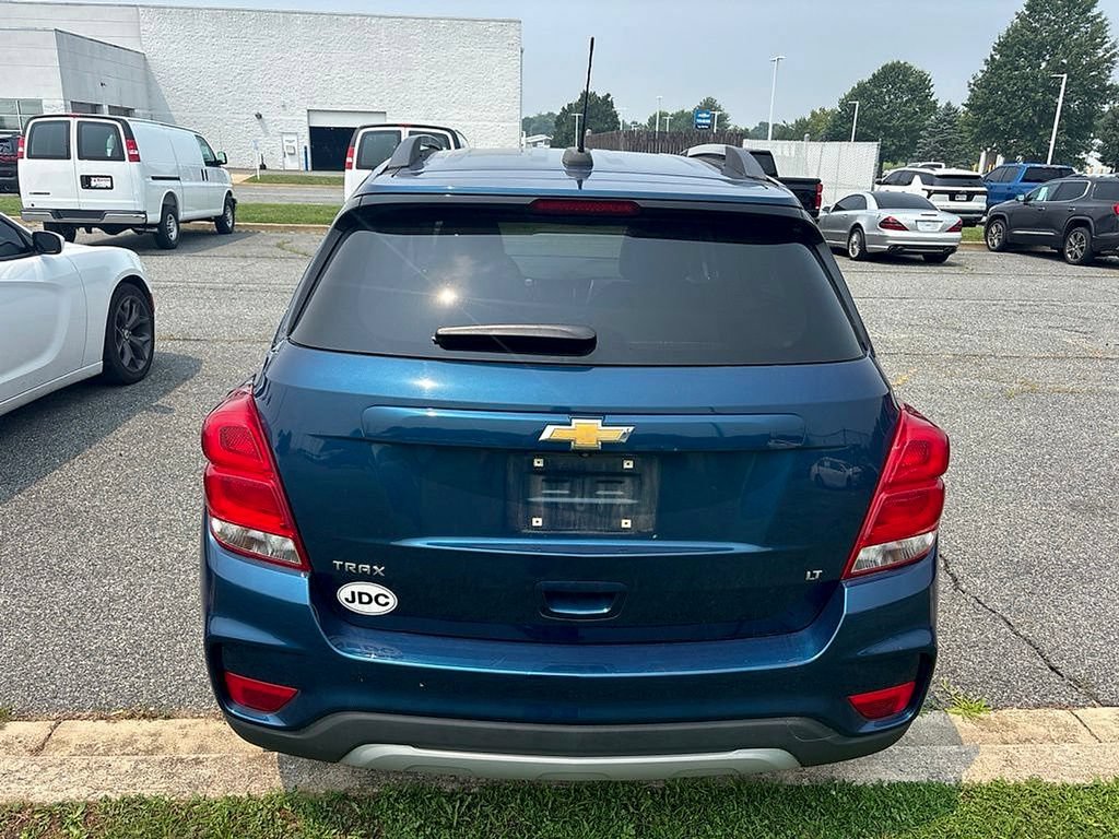 Used 2020 Chevrolet Trax LT w/ LT Convenience Package FWD image 6