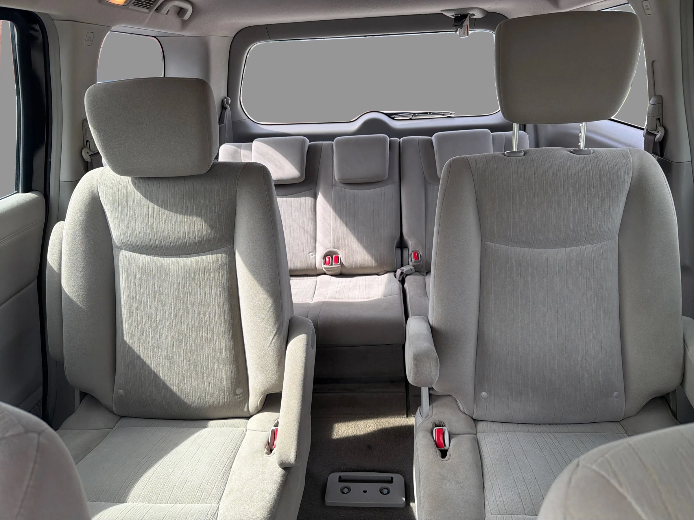 Used 2016 Nissan Quest SV FWD image 17