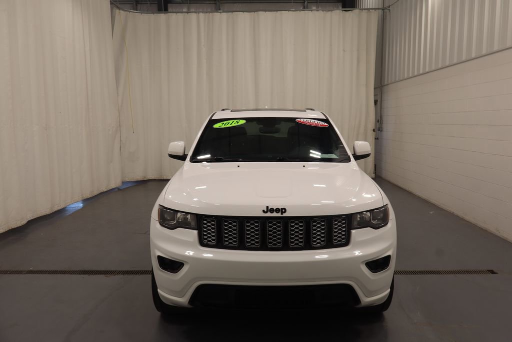 Certified 2018 Jeep Grand Cherokee Altitude AWD/4WD image 3