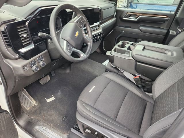 Used 2024 Chevrolet Silverado 1500 LT AWD/4WD image 8
