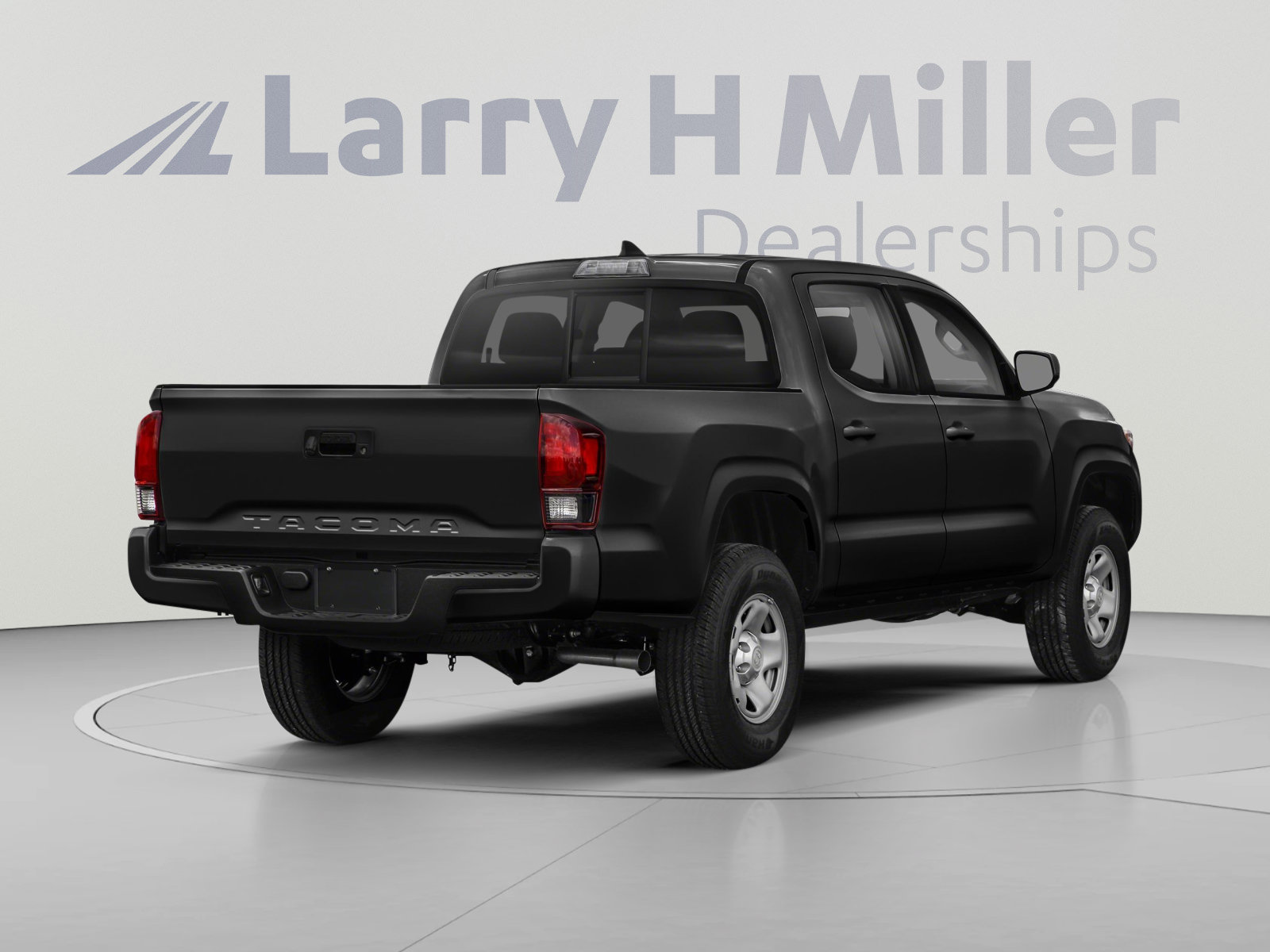 Used 2019 Toyota Tacoma SR5 AWD/4WD image 2