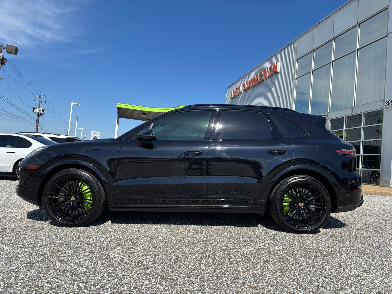 Used 2021 Porsche Cayenne Turbo S image 6