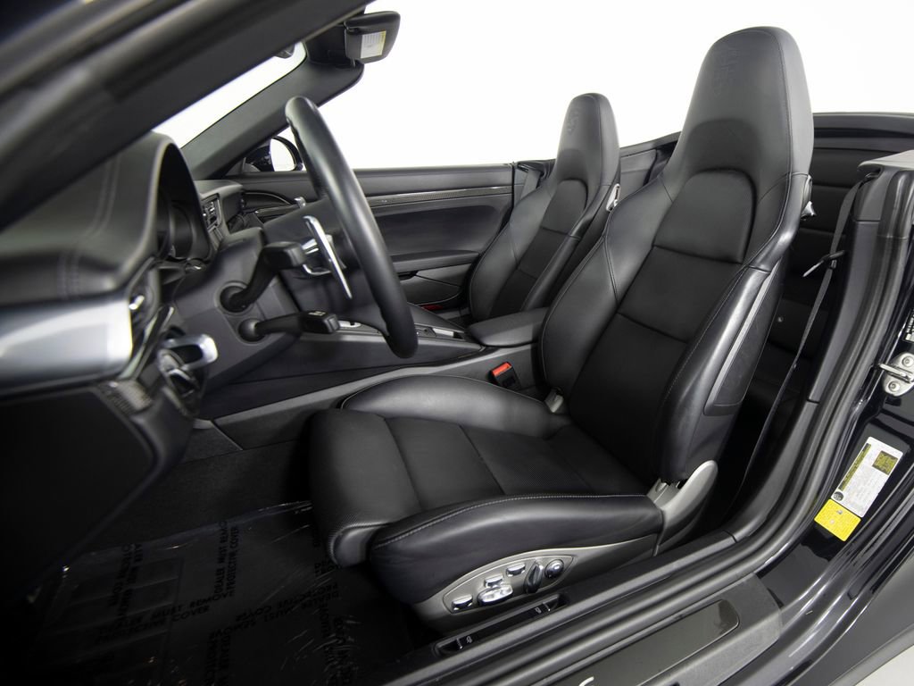 Certified 2015 Porsche 911 Turbo S AWD/4WD image 18