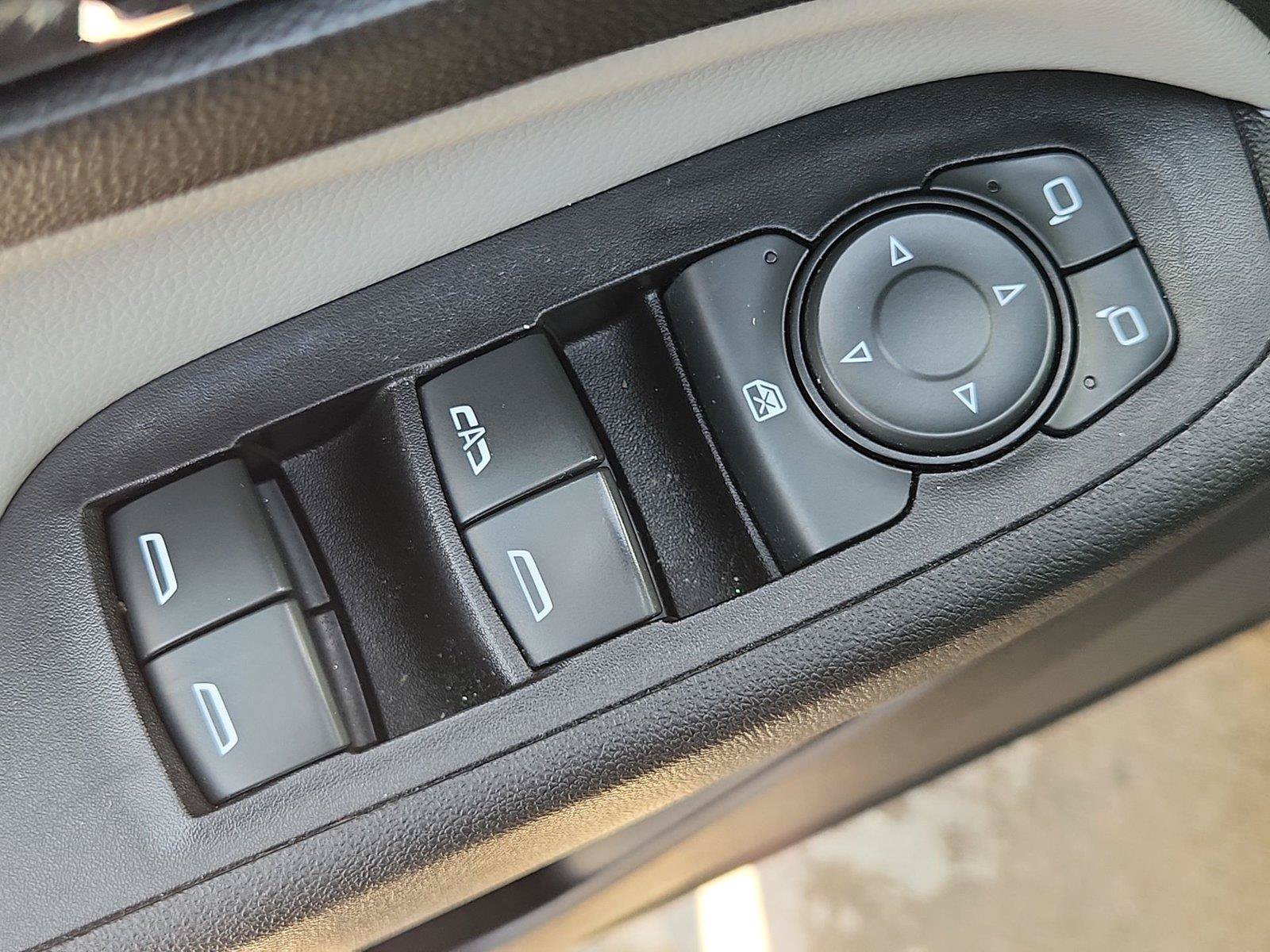Certified 2019 Chevrolet Equinox LS FWD image 22