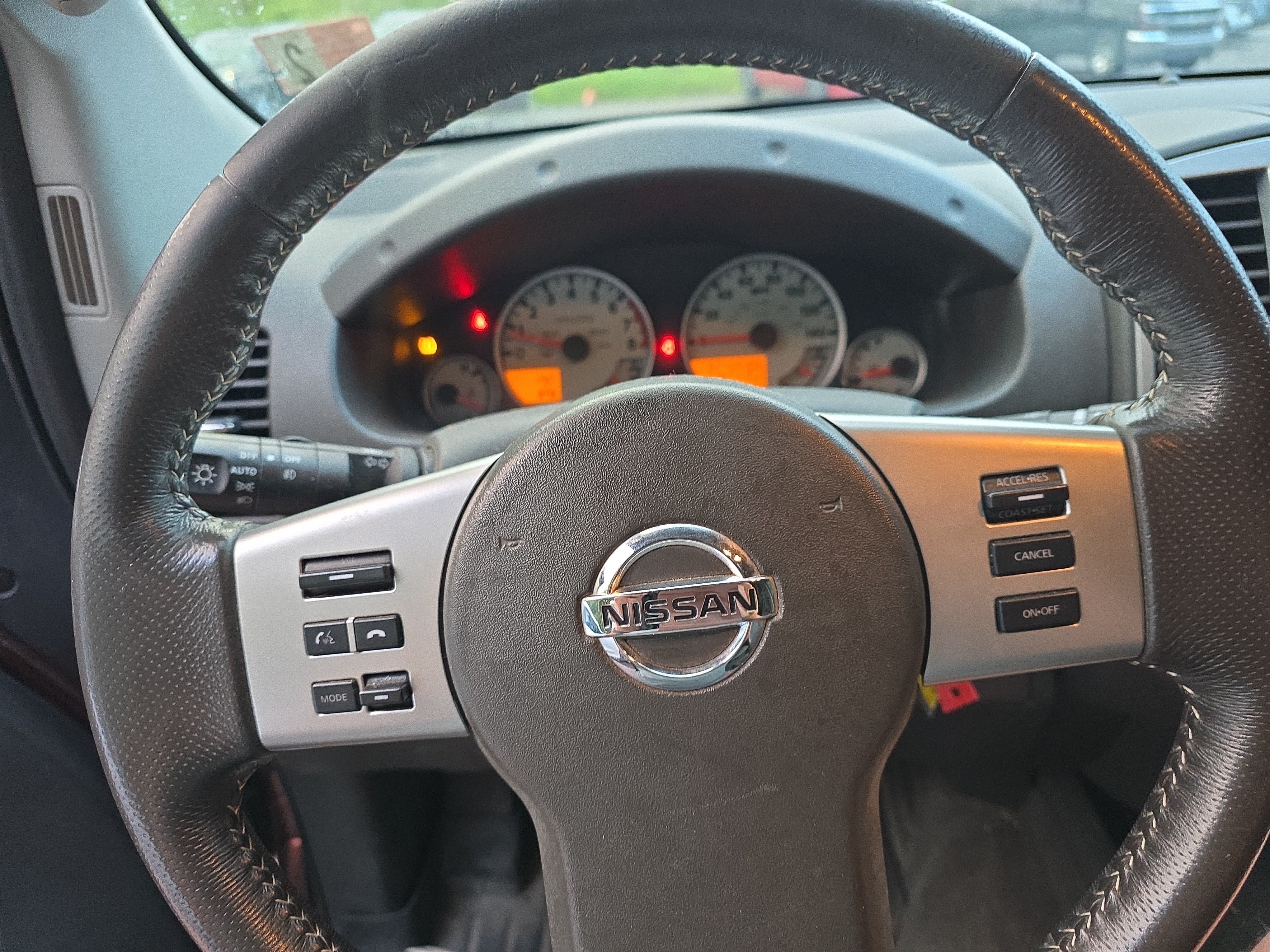 Used 2016 Nissan Frontier PRO-4X w/ Pro-4x Luxury Package AWD/4WD image 22