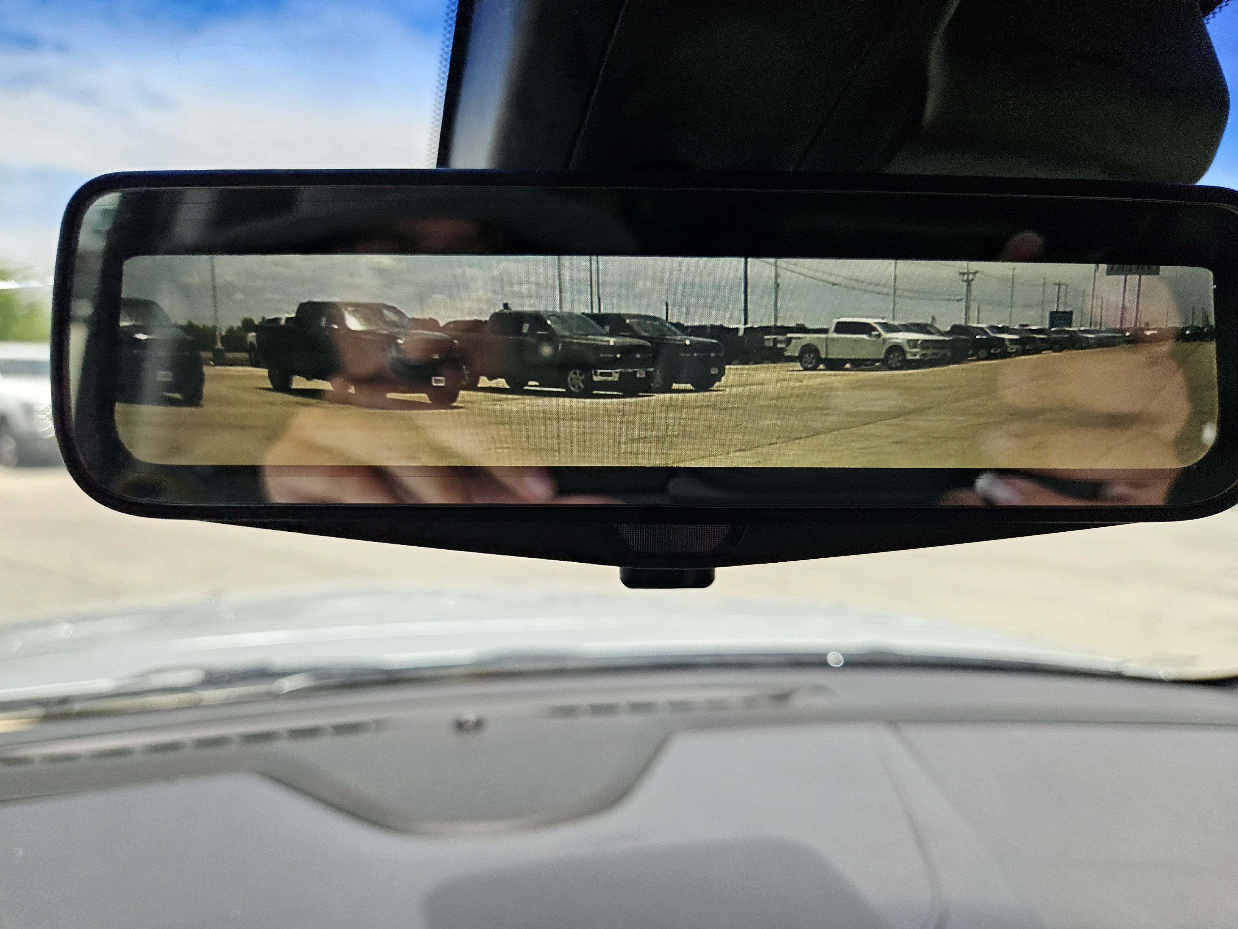 Used 2020 Cadillac Escalade ESV Luxury RWD image 18